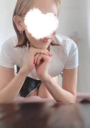 涼川マリ