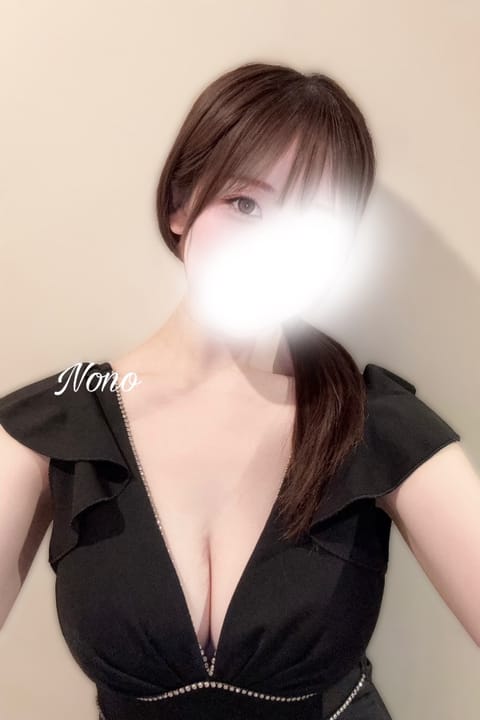 scrape_url:https://esthe-angeaile.com/images_staff/192/082615342780.jpeg