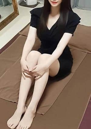 MADAME聖子 セラピスト りく
