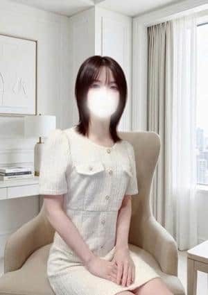 神々のエステ セラピスト あずさ
