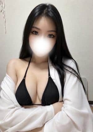 GOLD CROWN 藤沢ルーム セラピスト にこ