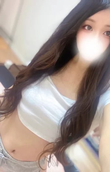 scrape_url:https://img.estama.jp/shop_data/00000031936/cast/sub/357x556/btssz_20251008222048.jpg?f=webp