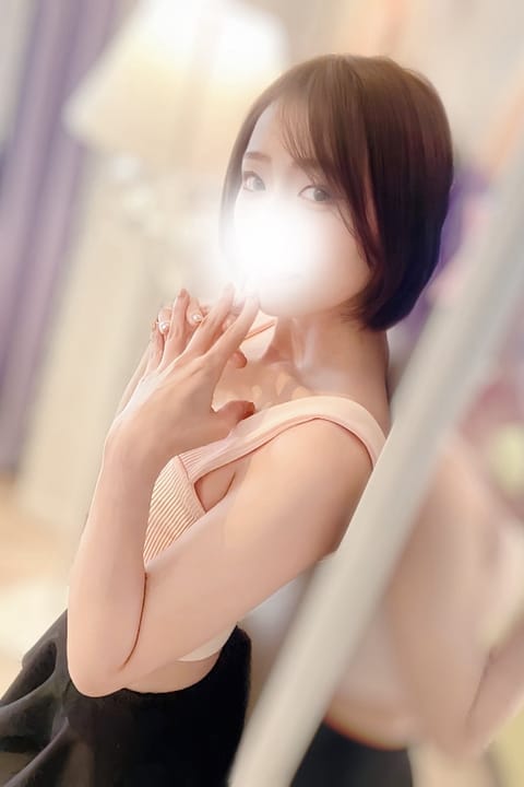 scrape_url:https://esthe-dulcis.com/images_staff/221/06051530267.jpeg