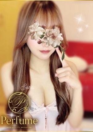 美坂せいら