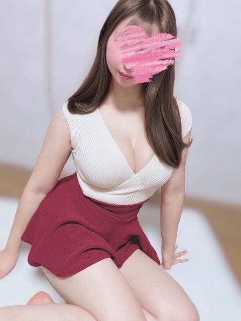 ミセスロマン セラピスト しおん 26歳