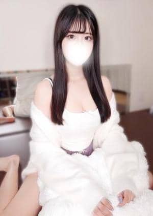 美月ゆい