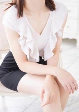 Mrs Crystal（ミセスクリスタル）名駅ルーム セラピスト 日向