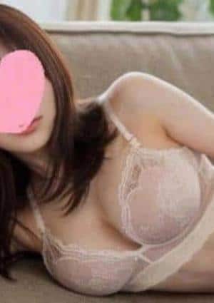 メンエスのお姉さん セラピスト あみな
