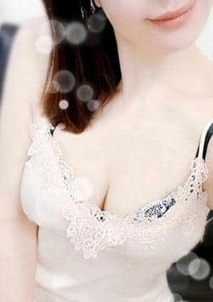 Pure White（ピュアホワイト） セラピスト 華月 えま
