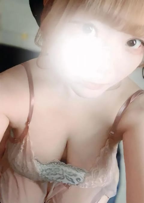 キャットSPA セラピスト はづき 20歳