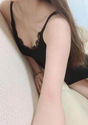 みい