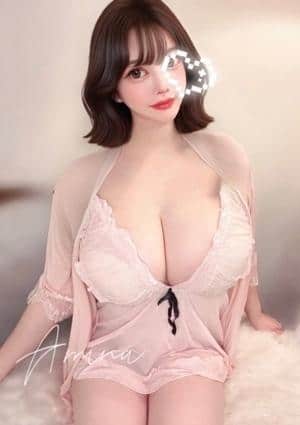 愛乃あみな