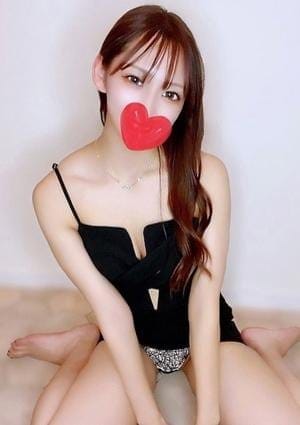 桃乃めめ