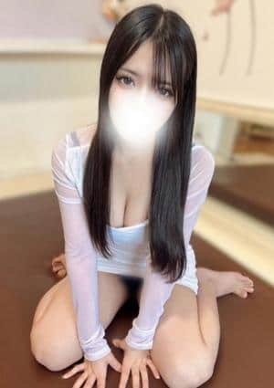 柊ひな