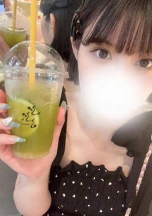 浦野あおい