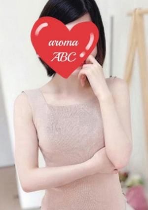 春川ひな