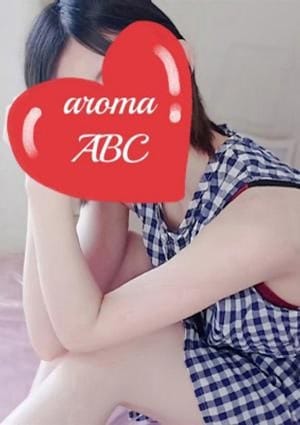 春川ひな