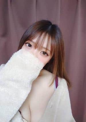 裕乃おとは
