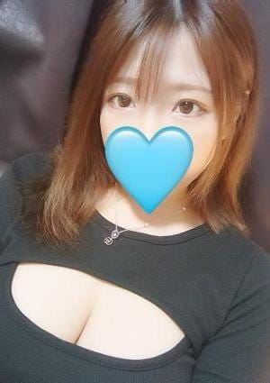裕乃おとは