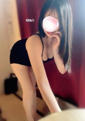 エステ美人マダム セラピスト みく