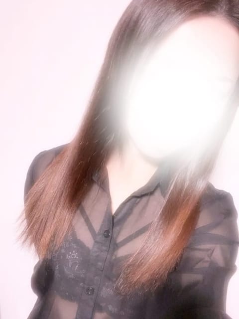 Real（レアル） セラピスト はな 25歳