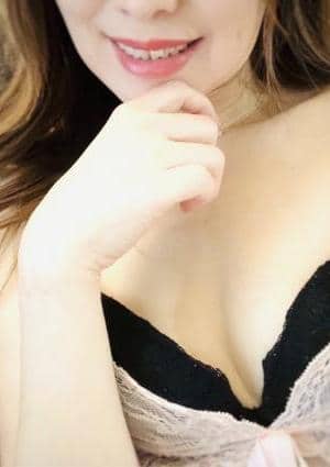 万華鏡 セラピスト 吉永　澪