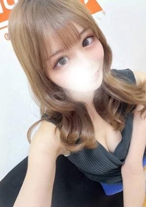綾瀬ひな