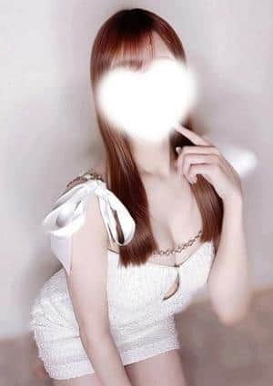 白雪れいな