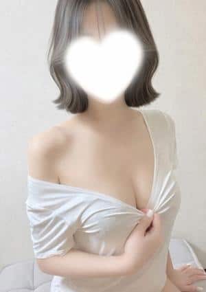 白シャツと彼女「しろかの」 セラピスト 優（ゆう）