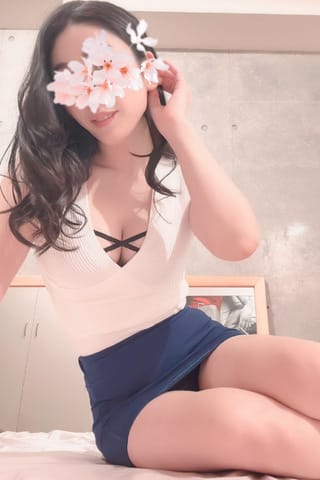 scrape_url:https://grace-meguro-bucket-prod.s3-ap-northeast-1.amazonaws.com/uploads/therapist_image/image5/121/024593cb-301a-45d4-8cf3-74290a6a73af.jpg