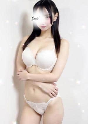 愛川 なな