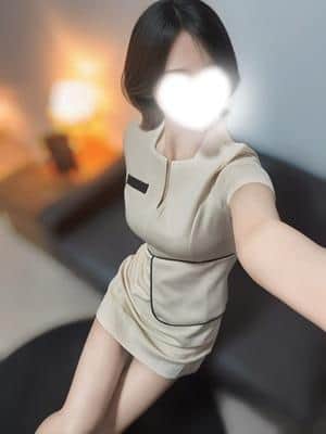 るーむ セラピスト 白石麻衣