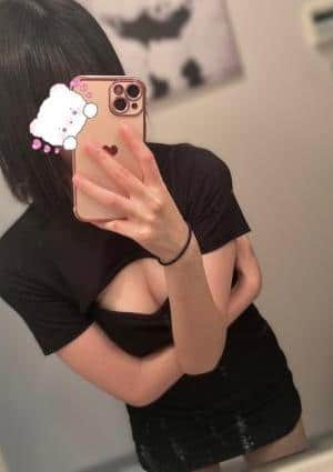 ＆TOM（アンドトム） セラピスト すみれ