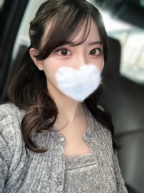 scrape_url:https://peach-next.com/mobileImg/1004152/item/10036684/11121856_640_0.jpg