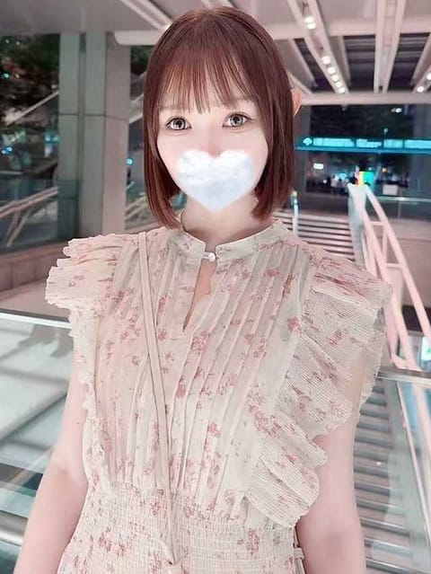 scrape_url:https://peach-next.com/mobileImg/1004152/item/10042153/11161004_640_0.jpg