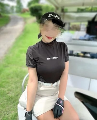 scrape_url:https://esthe-angeaile.com/images_staff/46/110415012955.jpeg
