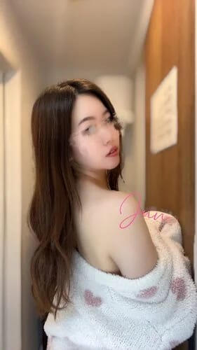 scrape_url:https://esthe-angeaile.com/images_staff/46/040715354489.jpeg