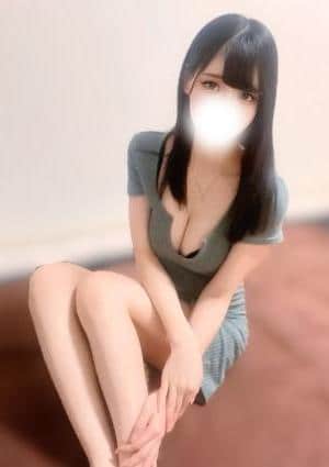 新井ここあ