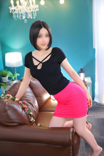 scrape_url:https://himitsuspa.com/img/therapists/三上まや_4.jpg?_=1896365946