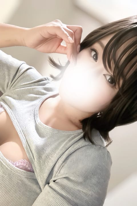 scrape_url:https://esthe-dulcis.com/images_staff/223/070401371888.jpeg