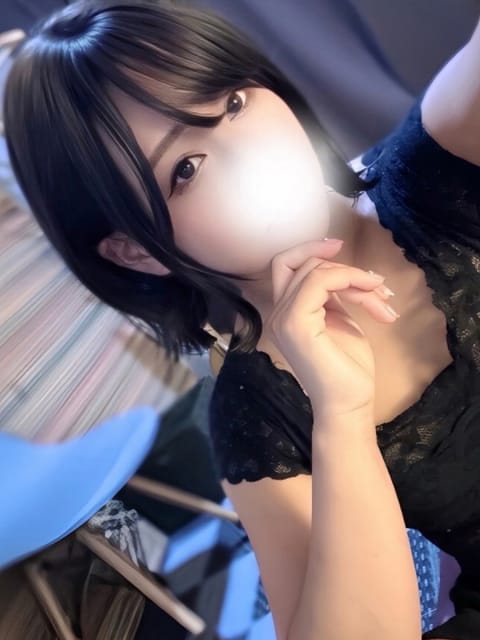 scrape_url:https://esthe-dulcis.com/images_staff/223/071722085263.jpg