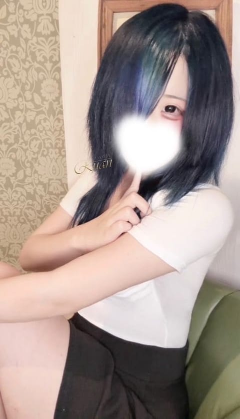 scrape_url:https://imgsrv.jp/shop/72/lady/a478380365a8d77bb2.jpg