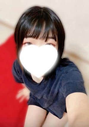 凪桜（なぎさ）