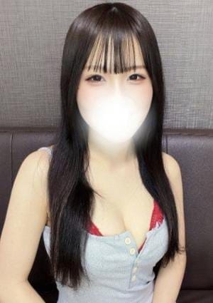 山倉なぎさ