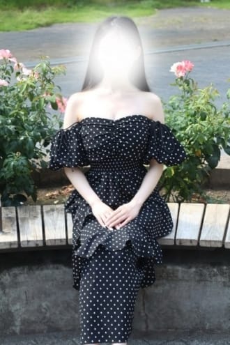 scrape_url:https://grandaromatokyo.com/images_staff/801/081315545859.jpg