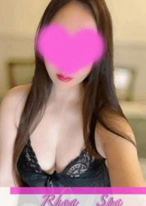 美月ななせ
