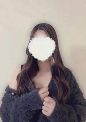 優木 はるな