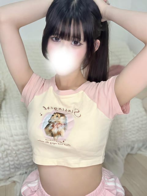 scrape_url:https://lumitia-aroma.men-este.net/data/staff/56/stf_695bc69816b6e.jpg