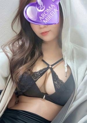 三石ゆな