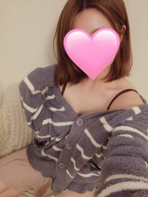 scrape_url:https://www.mrs-roman.com/cast/img/330378.jpg